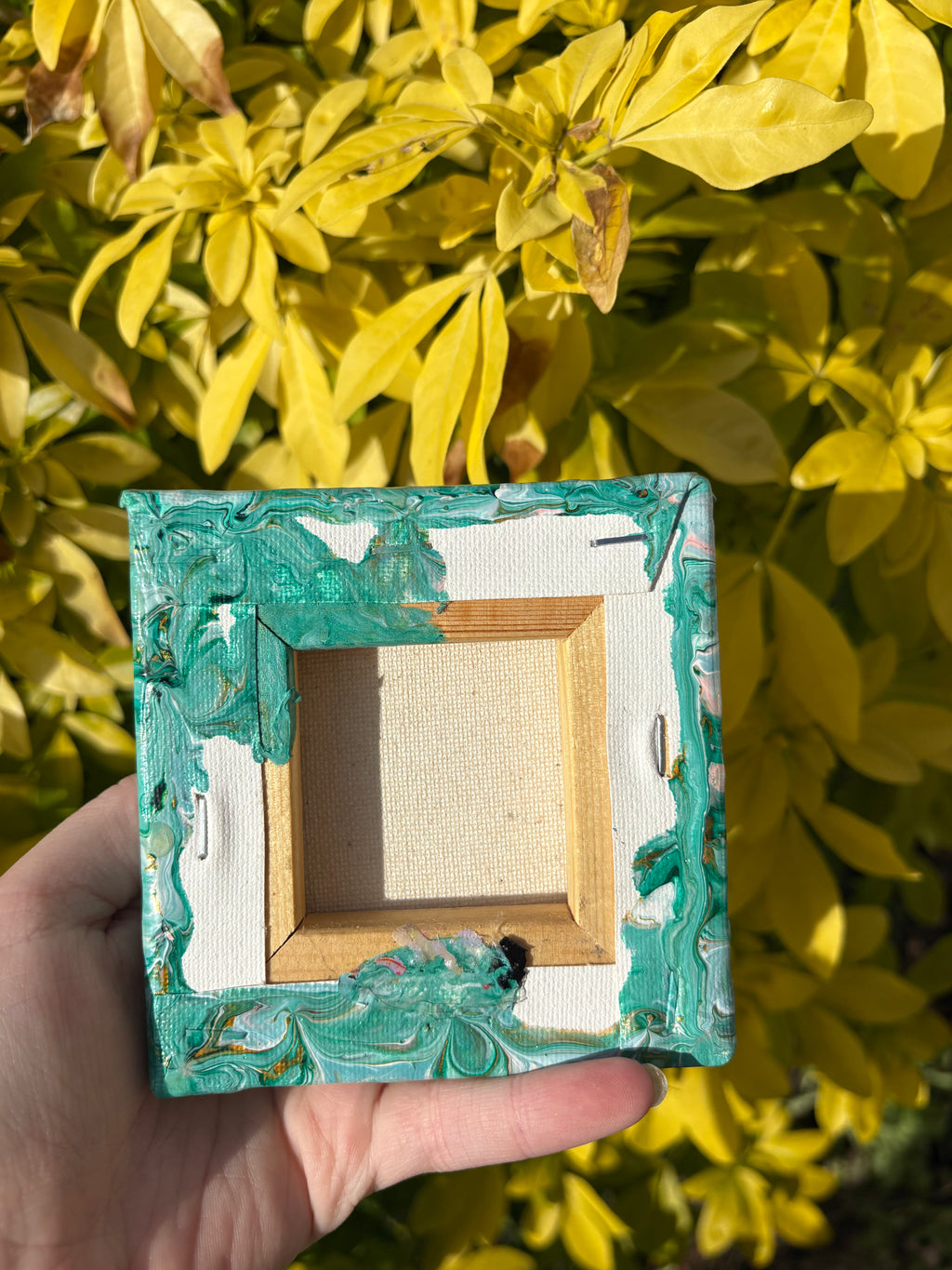 Auoura in Jade